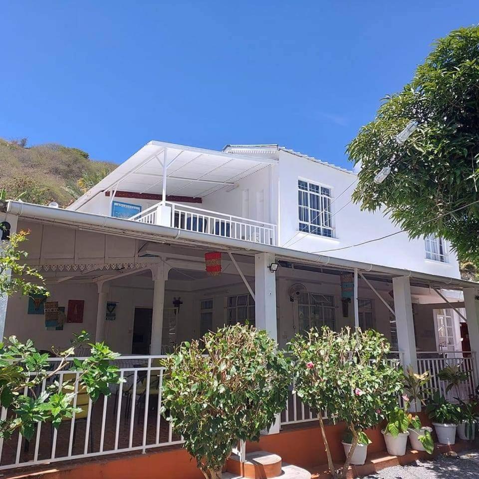 Ohana Guest House Port Mathurin Kültér fotó